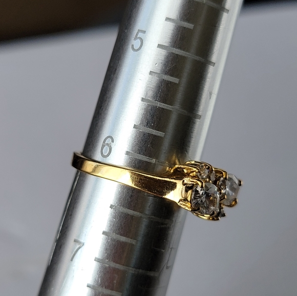 Vintage CZ Cluster Ring Yellow Gold Plated Simulated Diamond Engagement Ring 6 ¼ - Picture 14 of 14